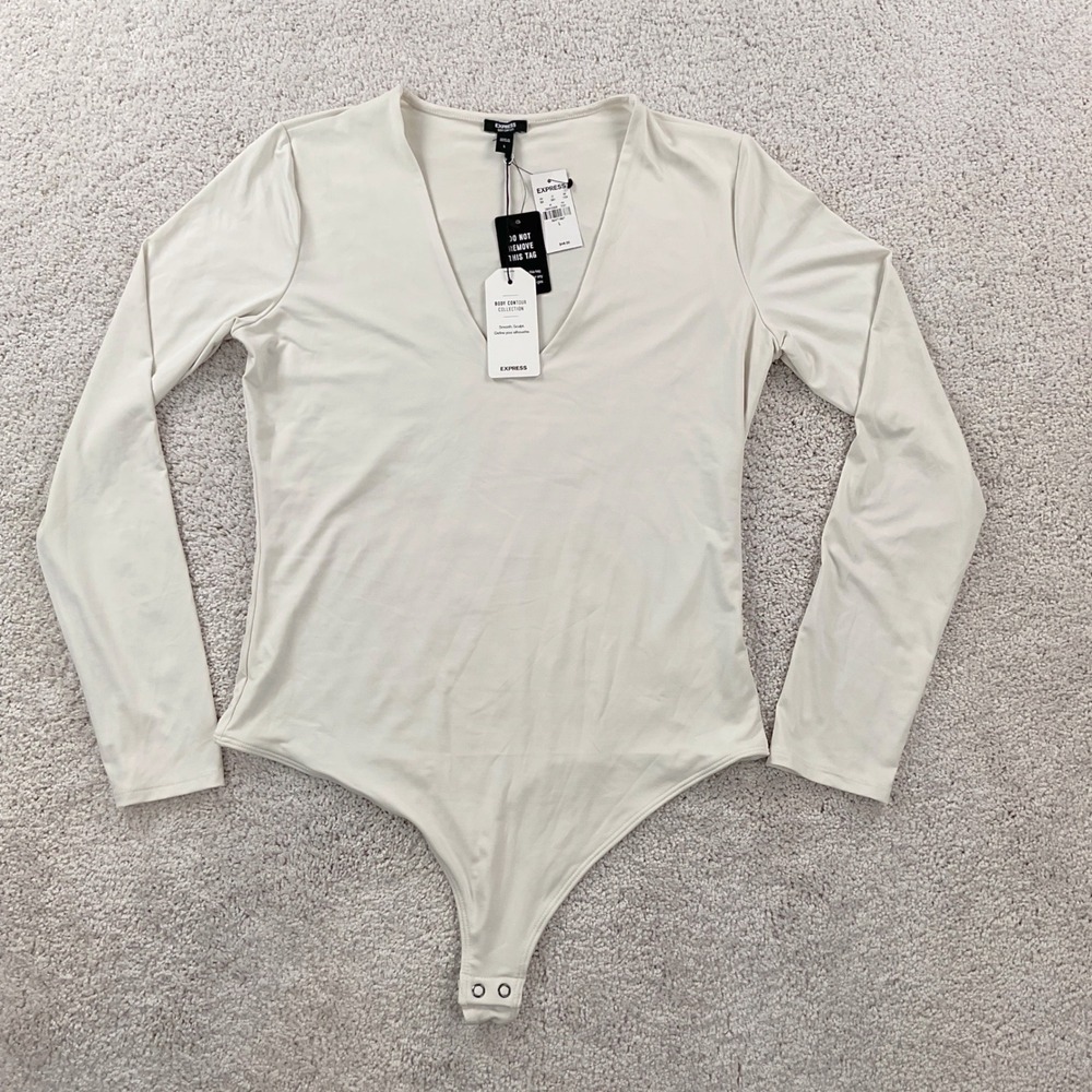 Express Body Contour Cream V-Neck Long Sleeve Thong Bodysuit Large‎ NWT